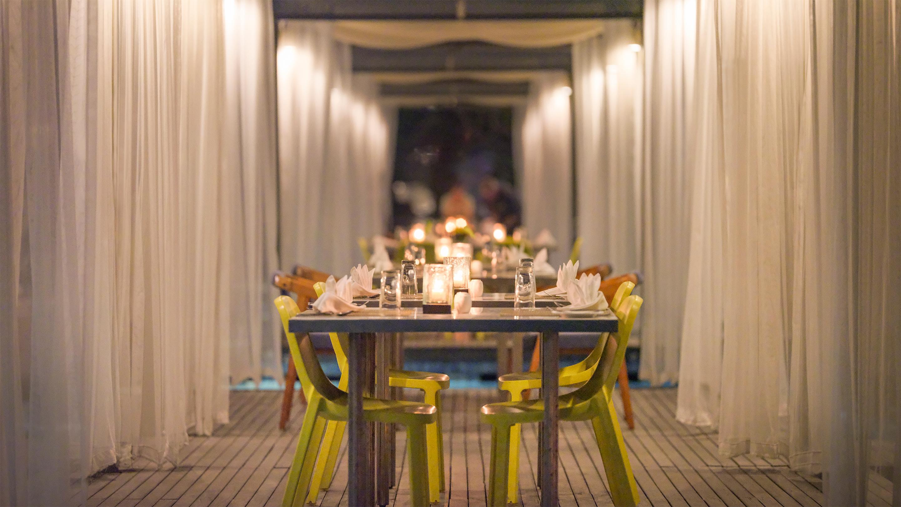 Maya Sanur Resort & Spa Exterior foto The Deck