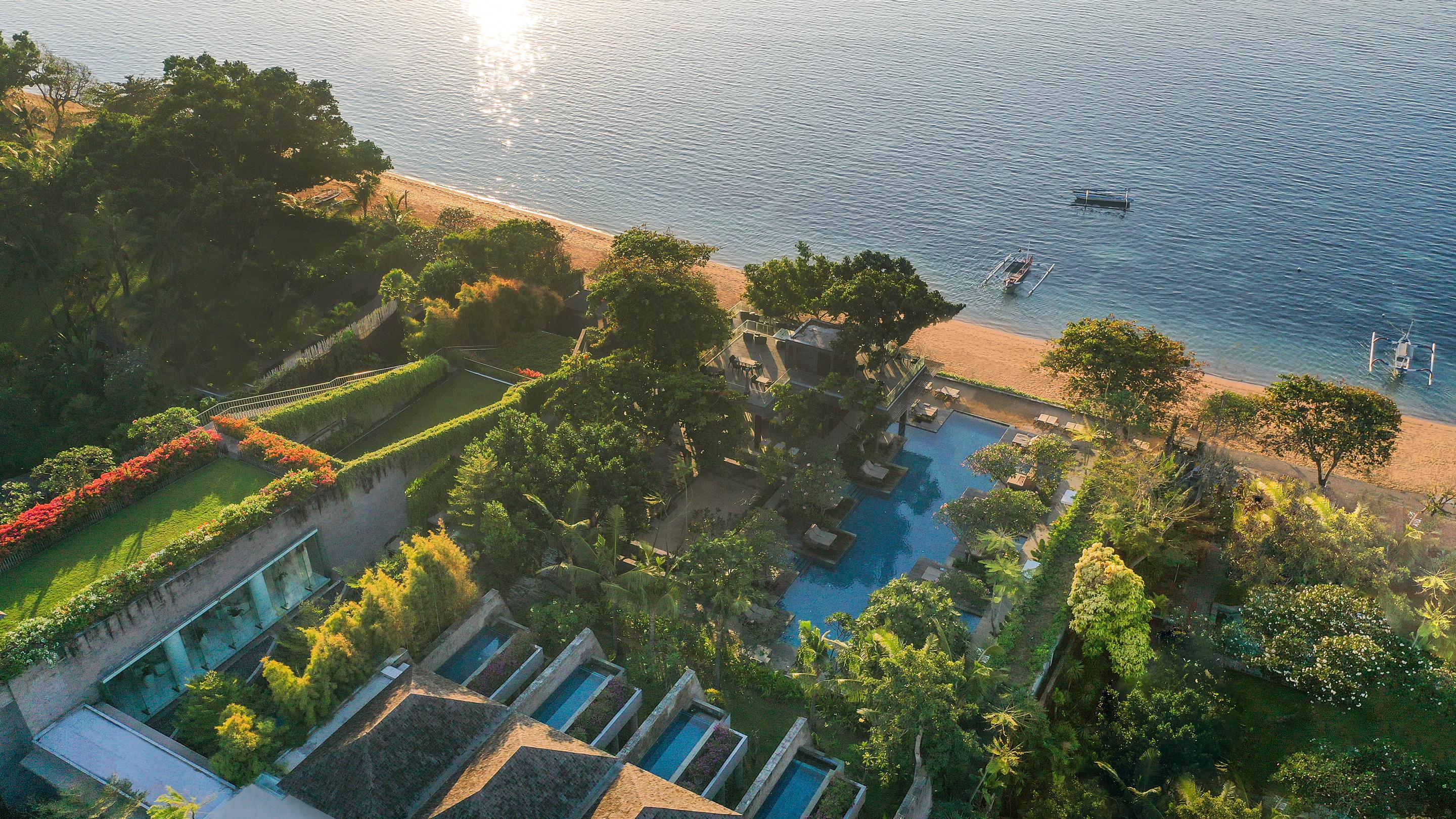 Maya Sanur Resort & Spa Exterior foto Aerial view of the resort